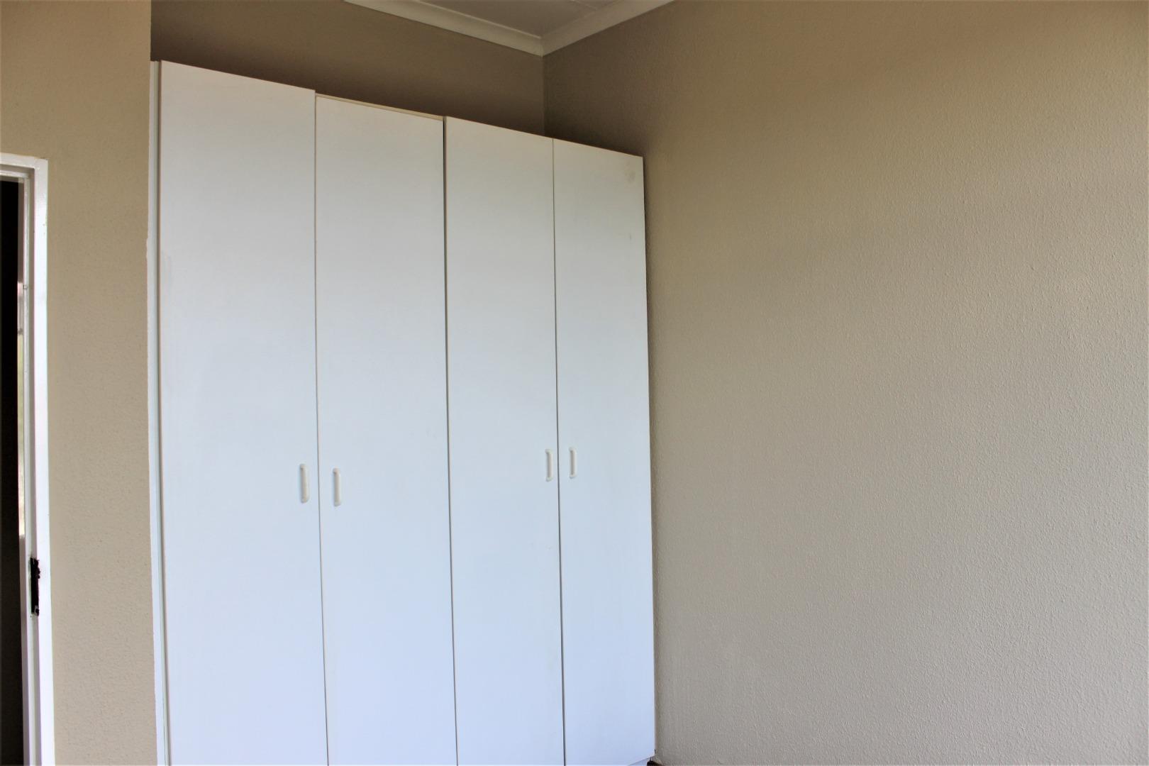 608877_9.JPG