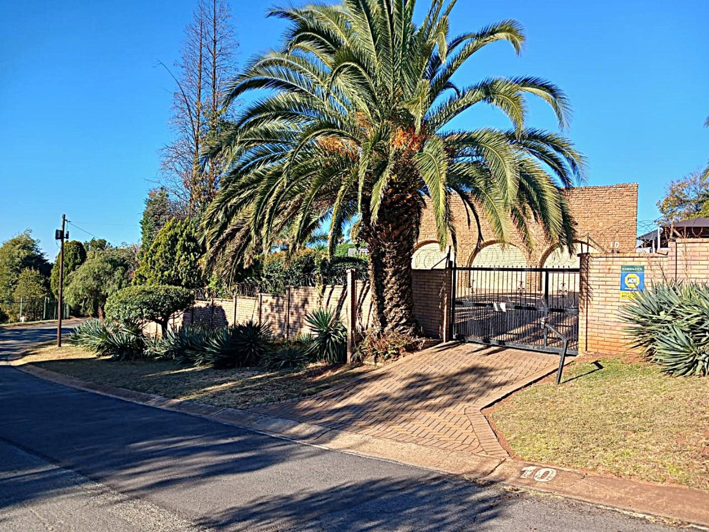 4 Bedroom House for Sale - Gauteng