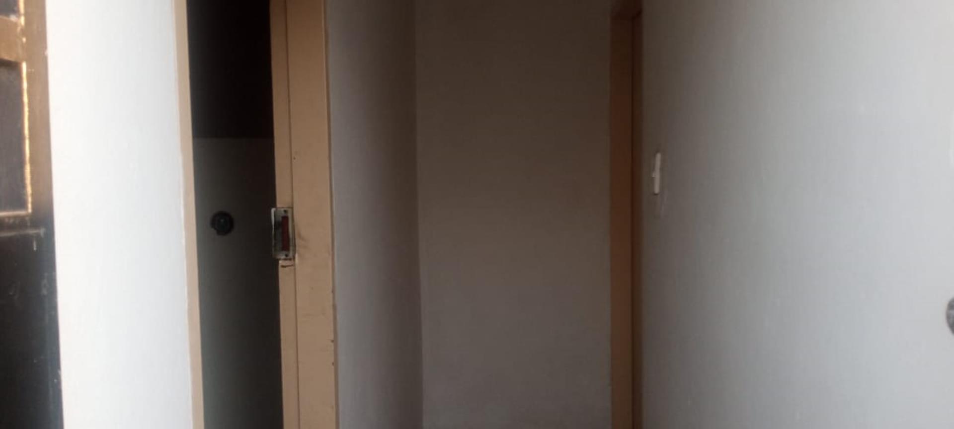 727597_13.jpg