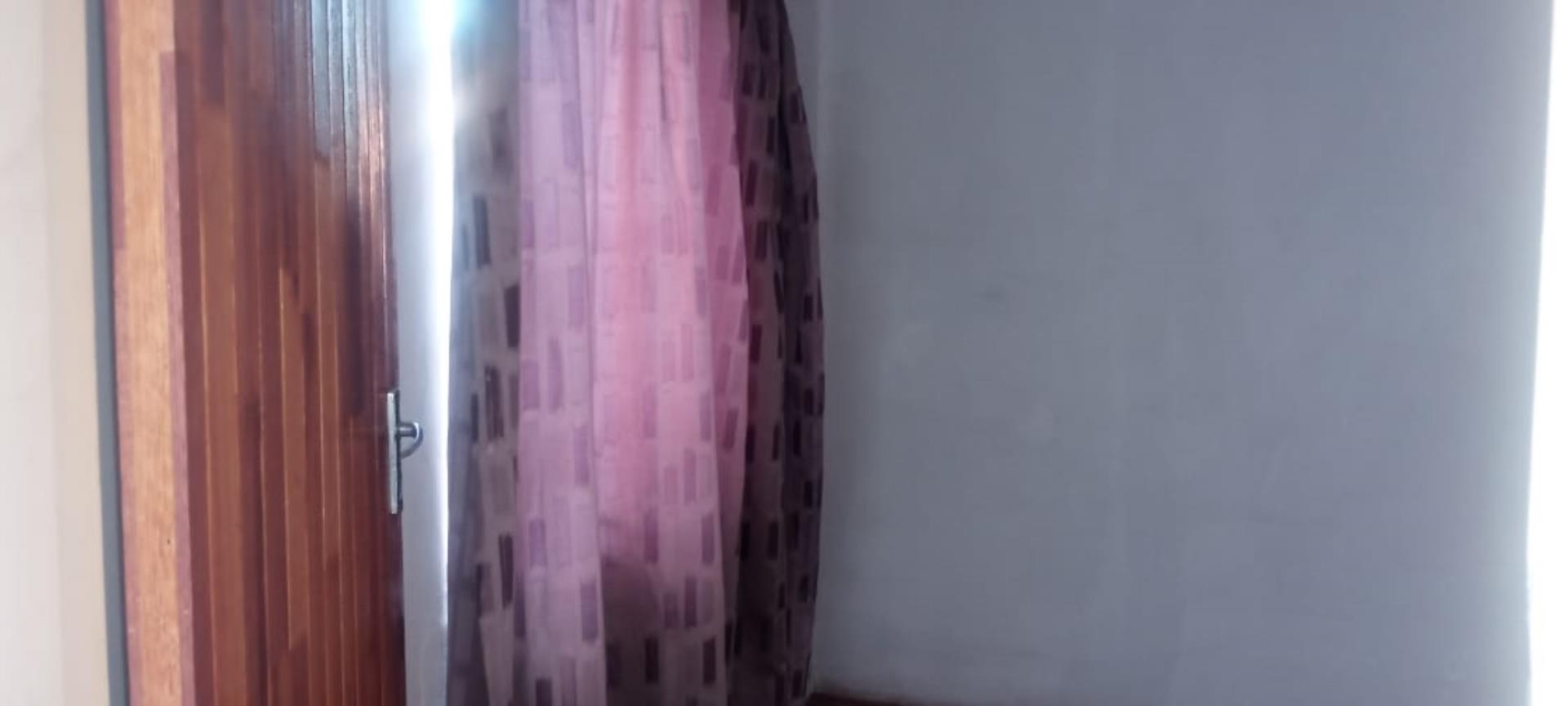 727597_14.jpg