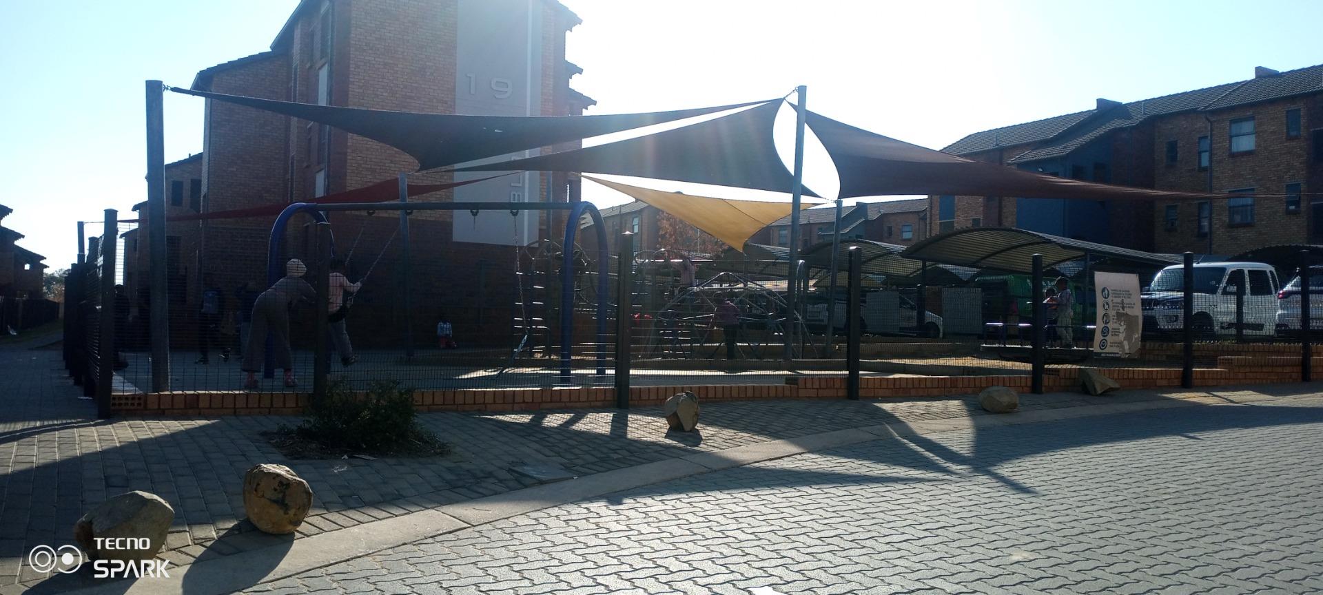 730937_7.jpg