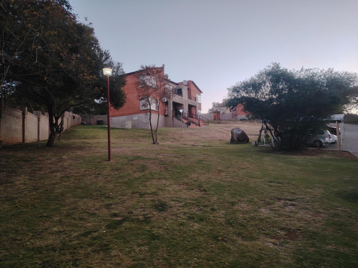 751563_16.jpg