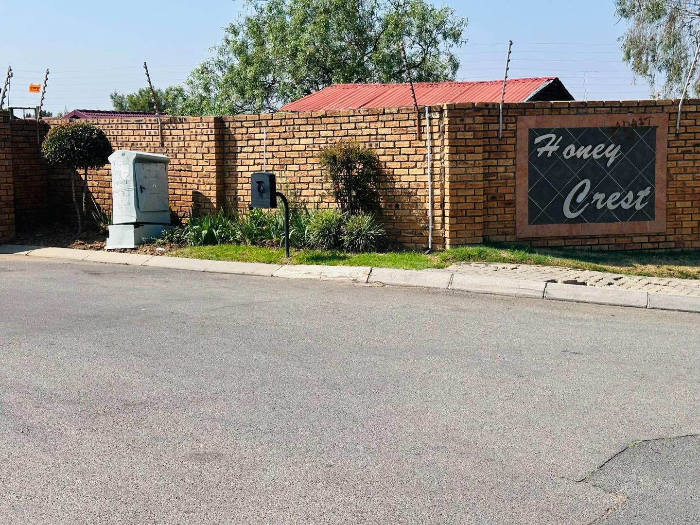 3 Bedroom Simplex for Sale - Gauteng