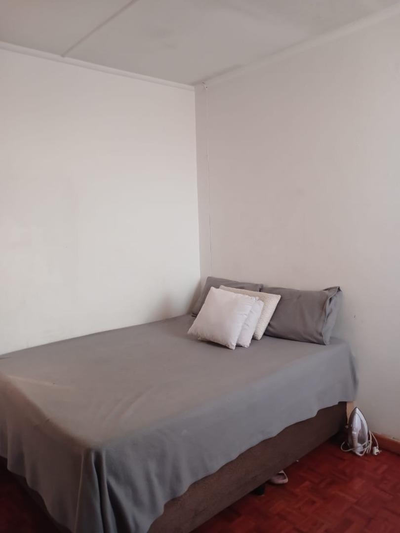769492_4a.jpg